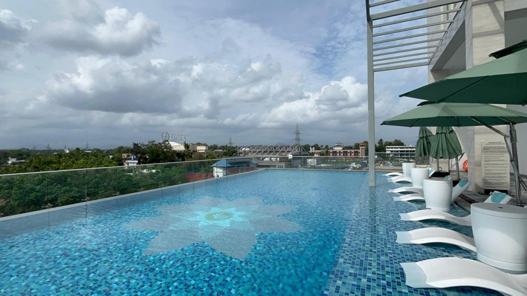 Hotel Taj Cochin International Airport, Kerala Kochi Zewnętrze zdjęcie